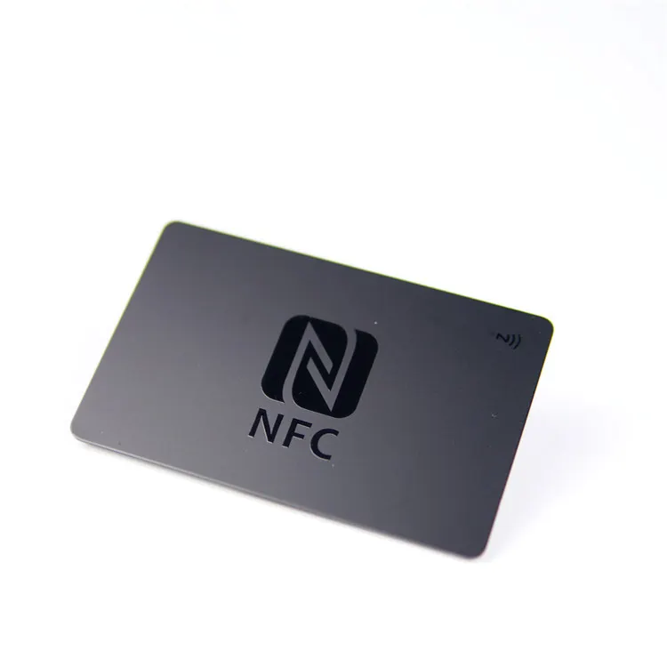 カスタム RFID 13.56Mhz NFC NTAG213 ブラック PVC 名刺メーカー